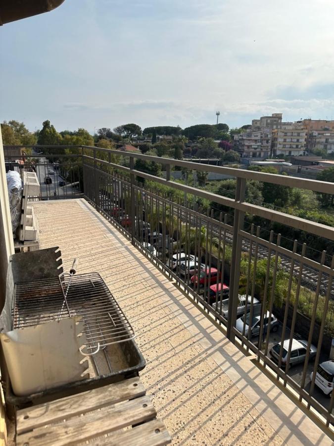 Apartamento Attico Di Giggia Giardini-Naxos Exterior foto