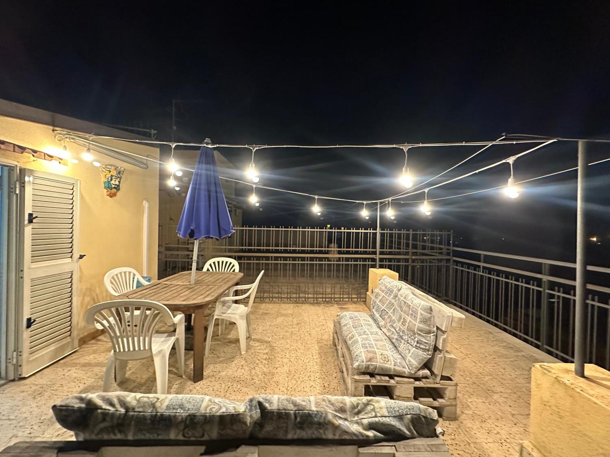 Apartamento Attico Di Giggia Giardini-Naxos Exterior foto