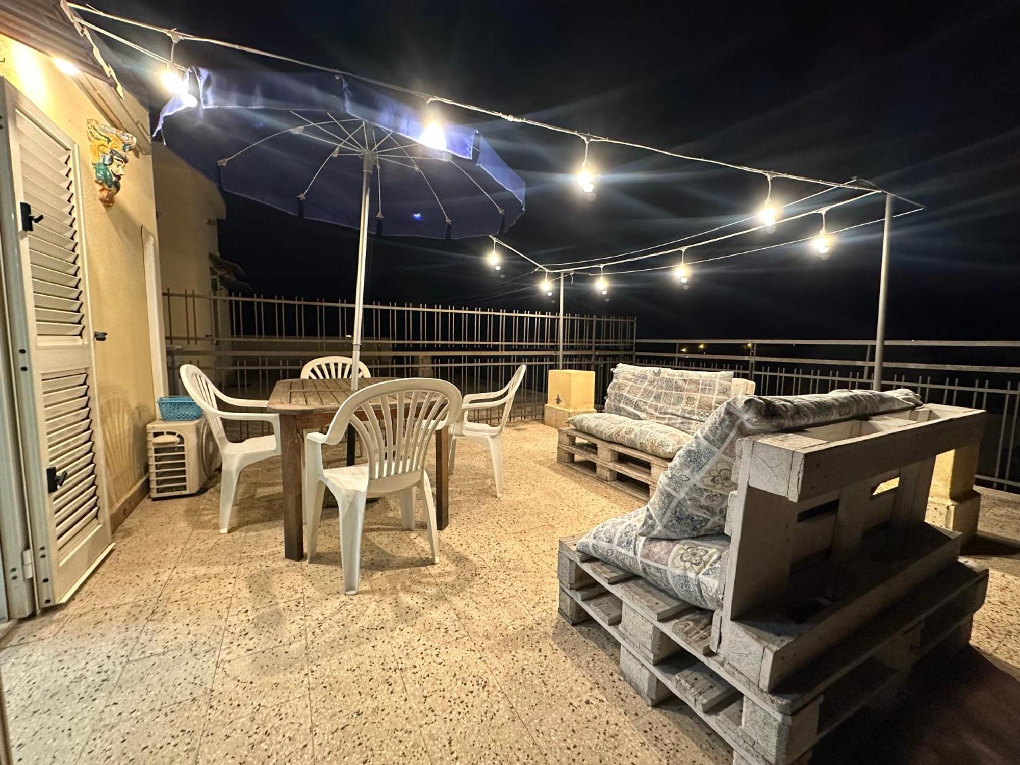 Apartamento Attico Di Giggia Giardini-Naxos Exterior foto